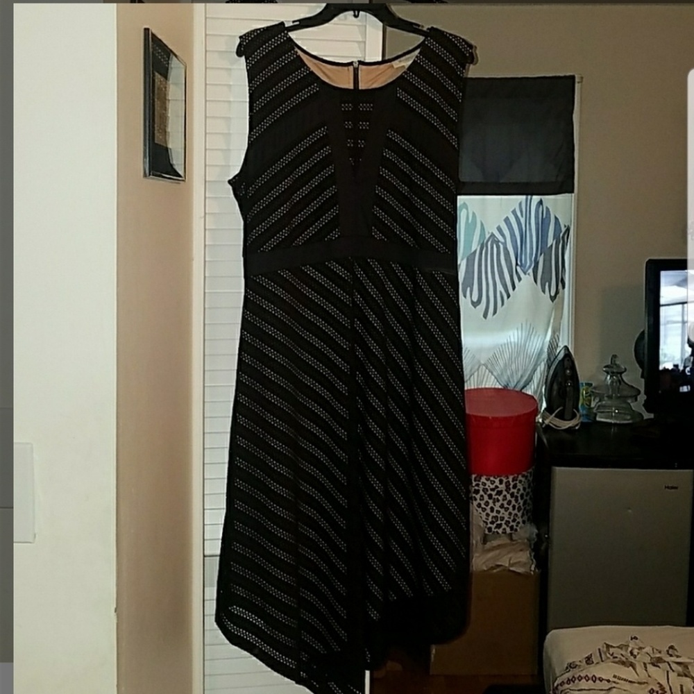 Black maternity dress